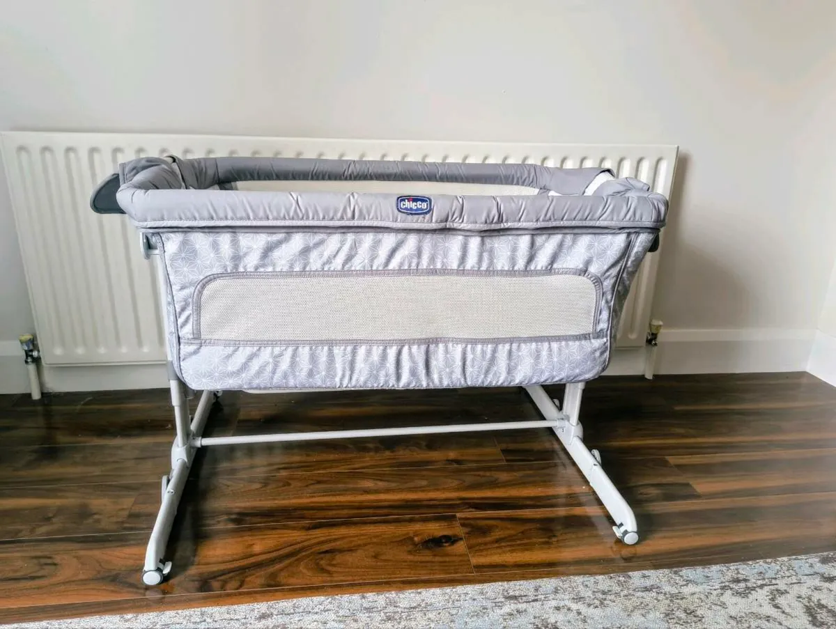 Chicco Next2Me Dream Bedside Crib for sale in Co. Westmeath for 65 on DoneDeal