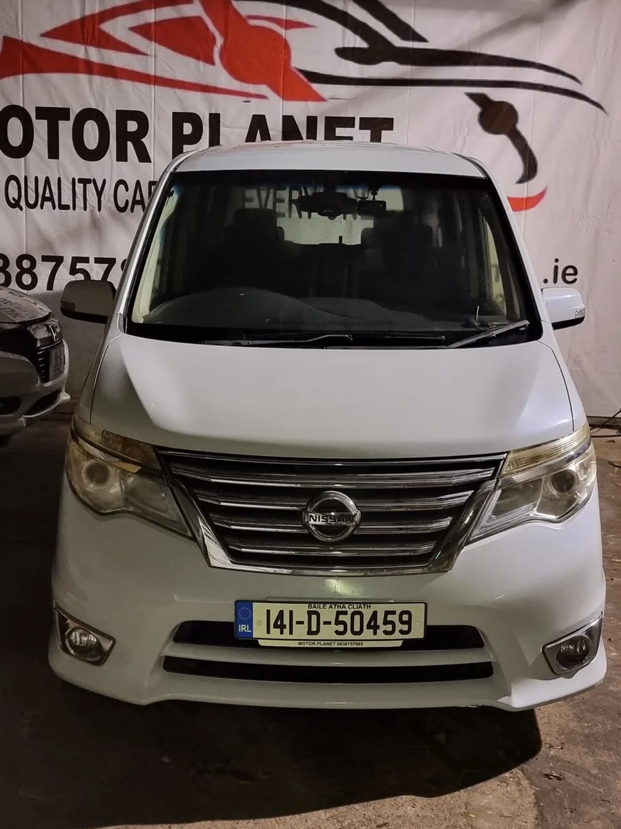 2014 Nissan Serena 2.0 Hybrid Highway Star 8 Seate - Image 1