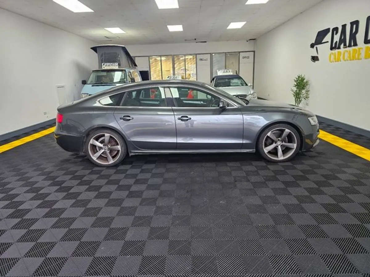 Audi A5 /////2.0 TDI Sline 174BHP 5seat 5DR Manua - Image 2