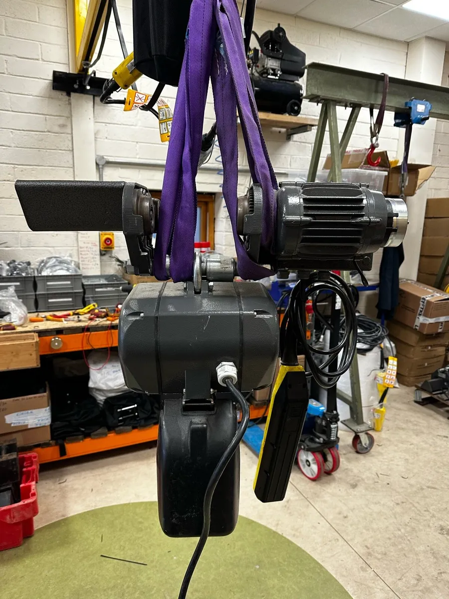 GIS 1t electric chain hoist / power trolley - Image 2