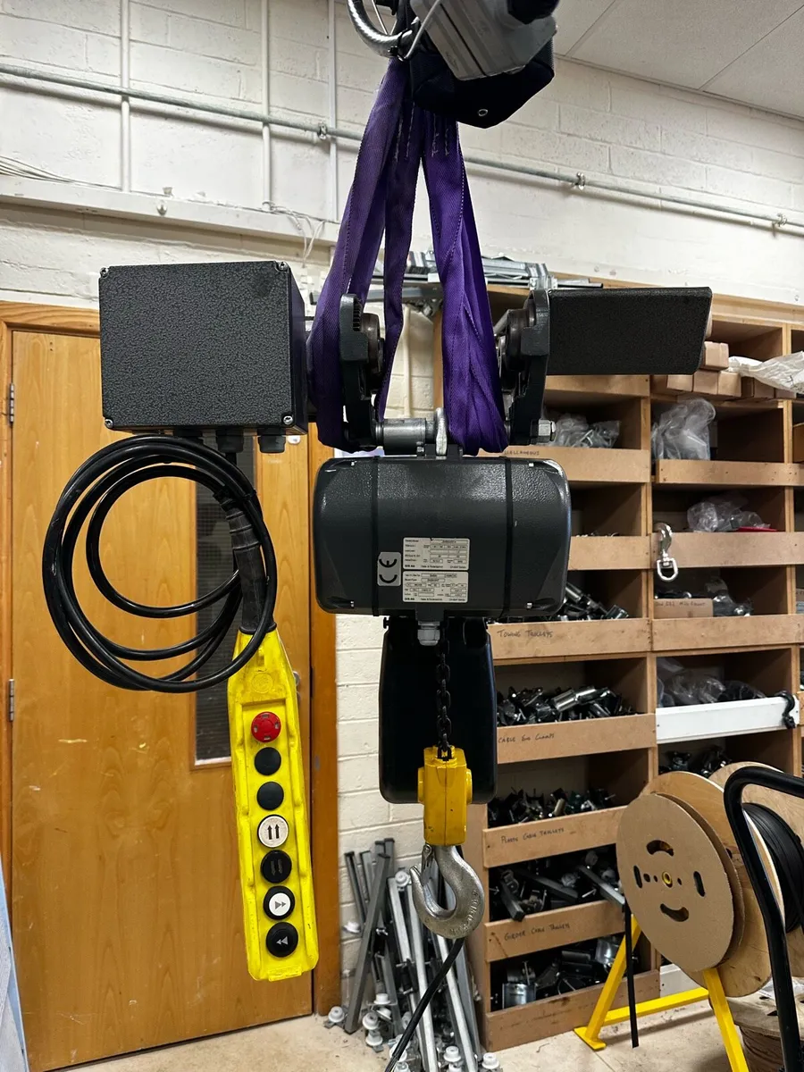 GIS 1t electric chain hoist / power trolley - Image 1