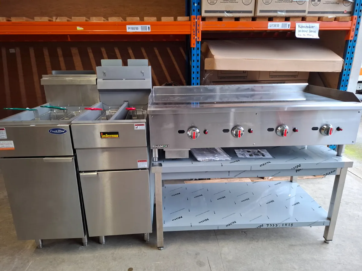 Chrome gas griddle + twin tank + single tank fryer - Image 2