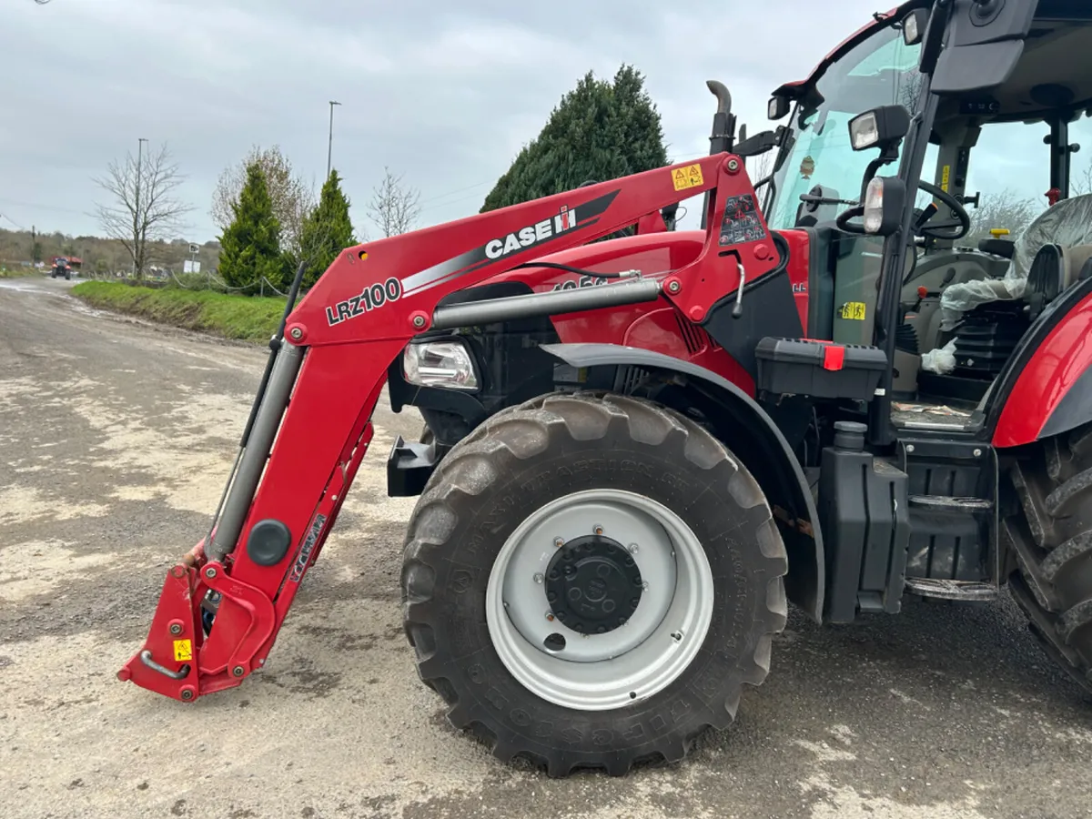 2021 Case Farmall 105C with Loader - Image 4