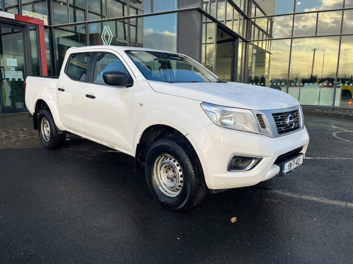 Nissan Navara NP300 XE Double Cab - Image 1