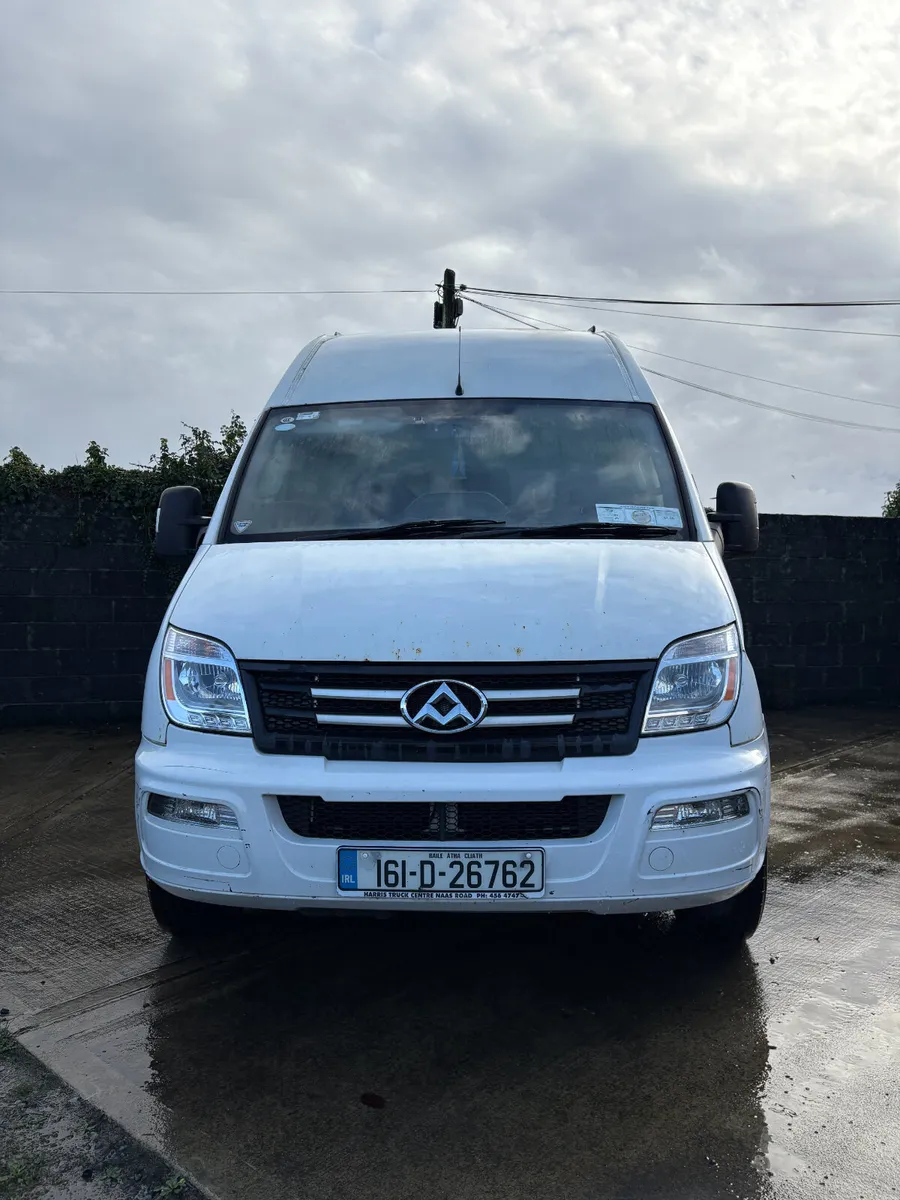 LDV V80 LHR 4DR - Image 3