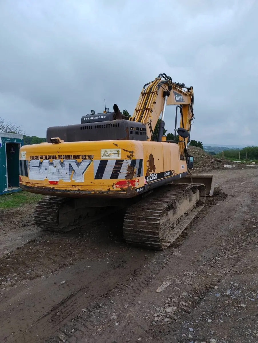 2013 Sany SY235C 25 Ton digger for sale - Image 4