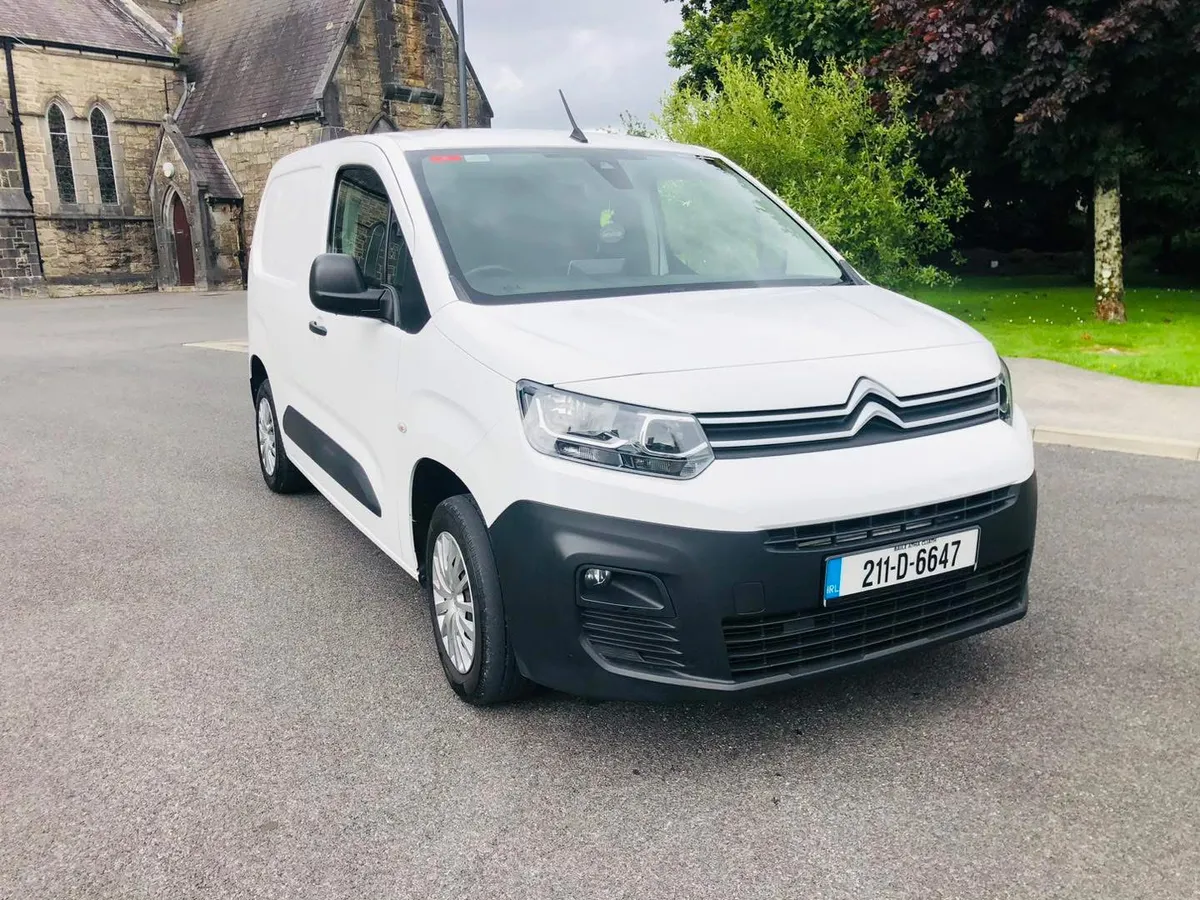 2021 Citroen Berlingo 3 seater - Image 1