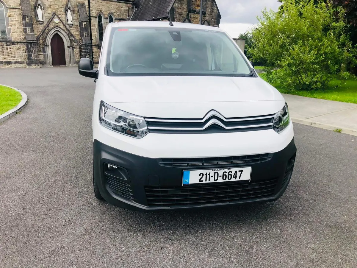 2021 Citroen Berlingo 3 seater - Image 2