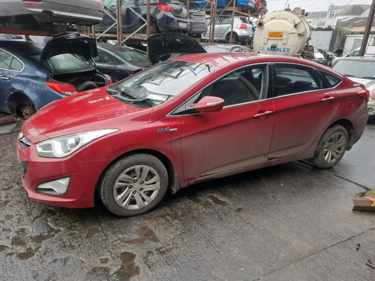 131 hyundai i40 breaking for parts - Image 2