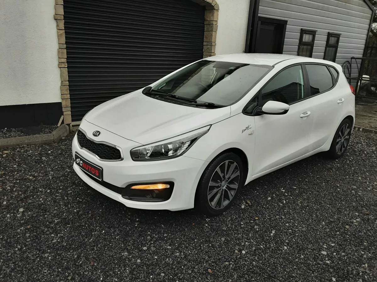 Kia Ceed 2016  1.6 diesel - Image 1