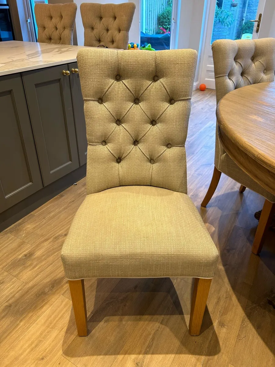 Helen Turkington Solid Wood Table and 6 Chairs - Image 4