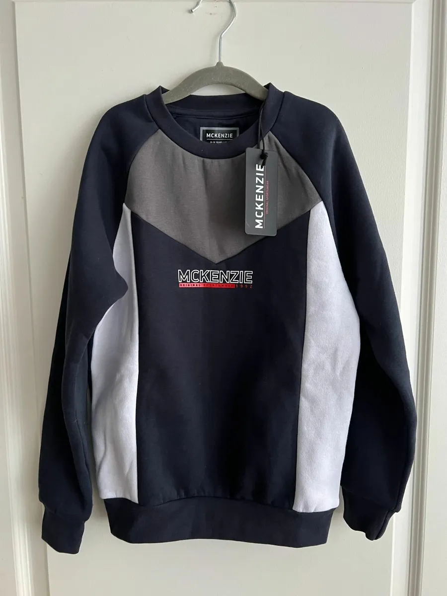 2 McKenzie Jumpers & 1 jogger set for €25 - Image 3