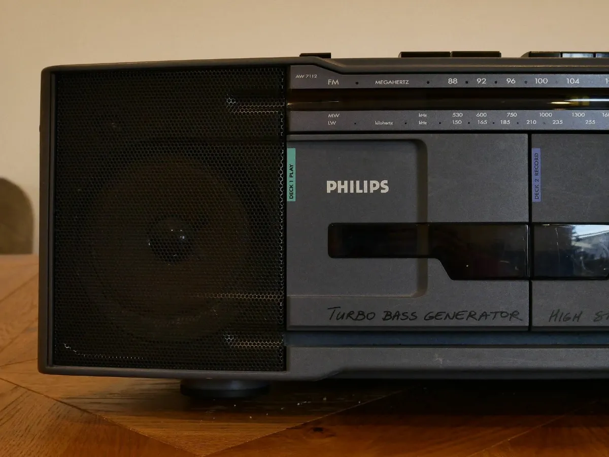 1990s Philips Moving Sound Turbo Bass (read) - Image 2