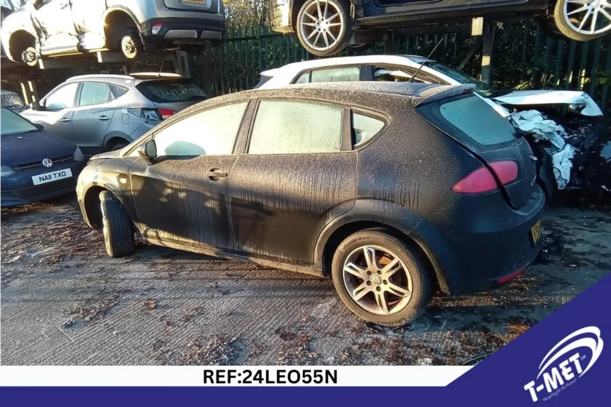 2011 SEAT LEON BREAKING FOR PARTS - Image 4