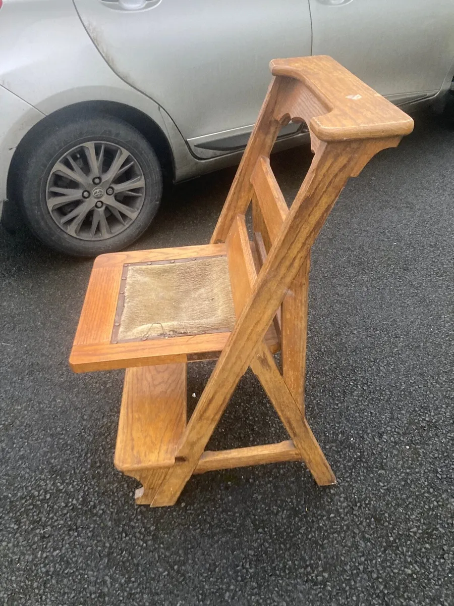 1900s oak art deco prayer chair - Image 1