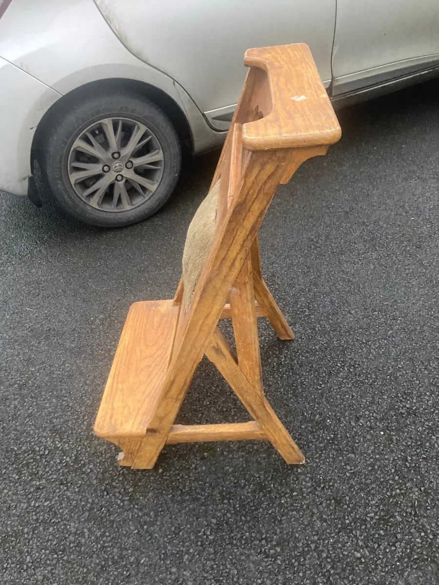 1900s oak art deco prayer chair - Image 2