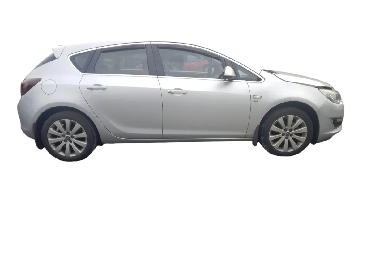 2014 OPEL ASTRA Breaking/Dismantling - Image 2