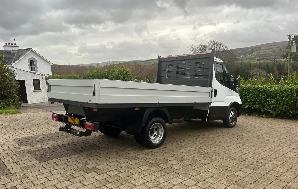 2021 Iveco Daily TwinWheel Dropside 3.5ton - Image 4