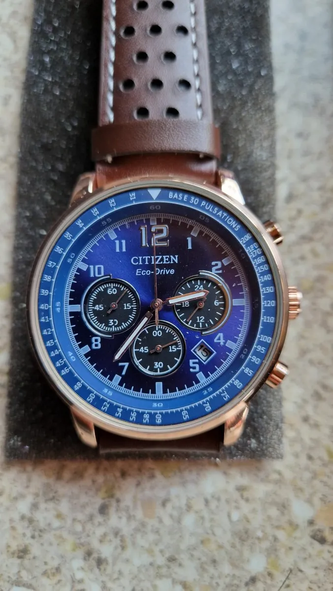 Citizen quartz - Image 1