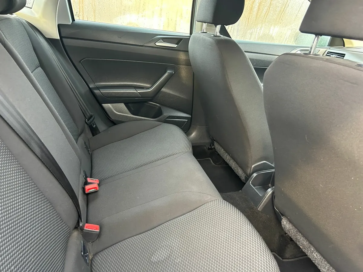 Volkswagen Polo 2019 - Image 3