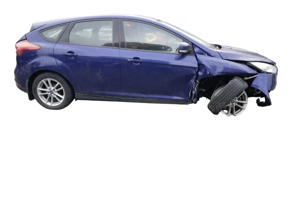 2016 FORD FOCUS Breaking/Dismantling - Image 2