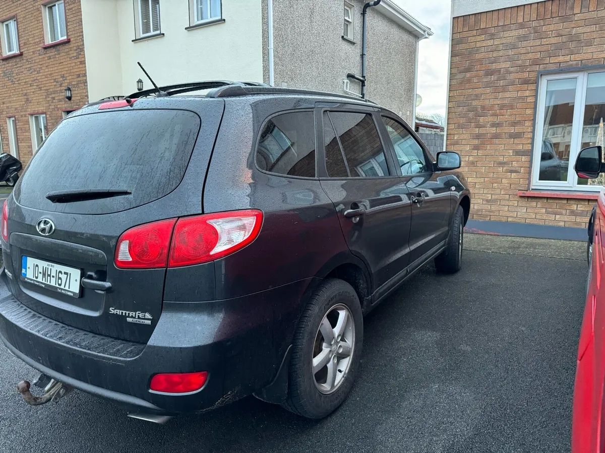 Hyundai Santa Fe crew cab - Image 1