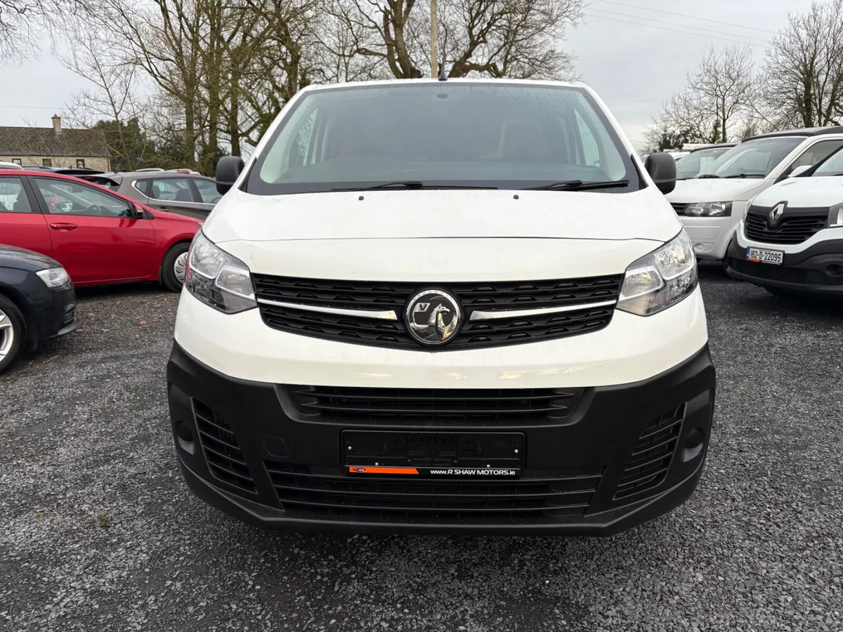 Vauxhall Vivaro - Image 2