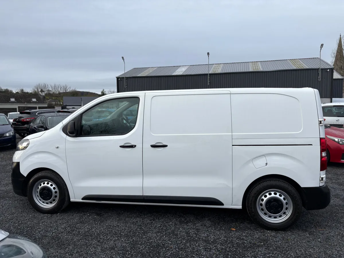 Vauxhall Vivaro - Image 1