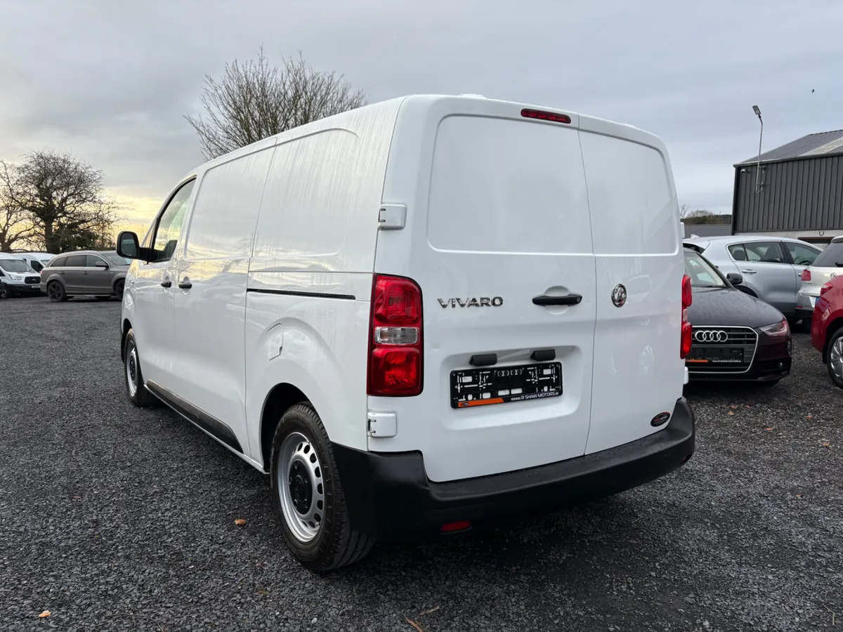 Vauxhall Vivaro - Image 4