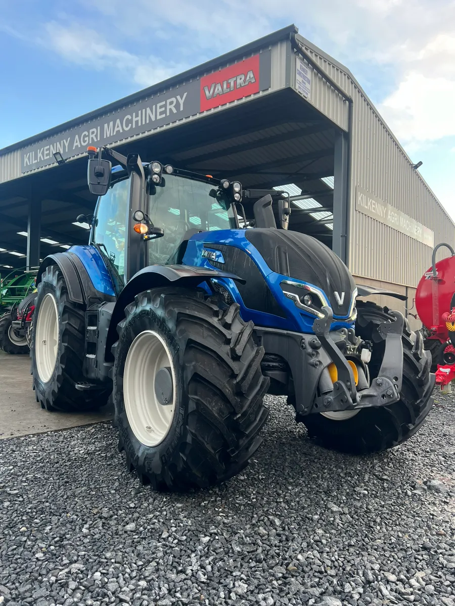 New Valtra T215 Direct with Full Spec Guidance - Image 1