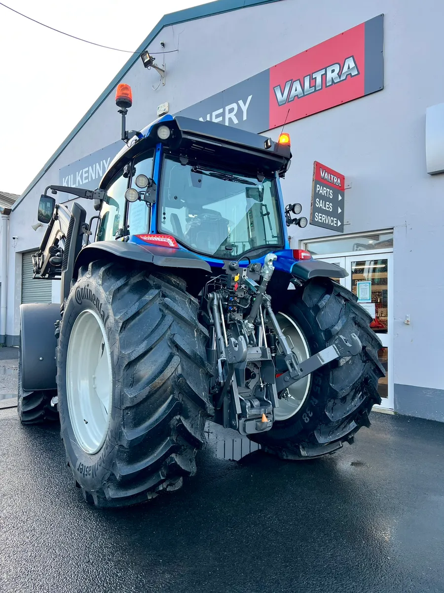 New Valtra G135 Active, 140hp c/w Loader - Image 3