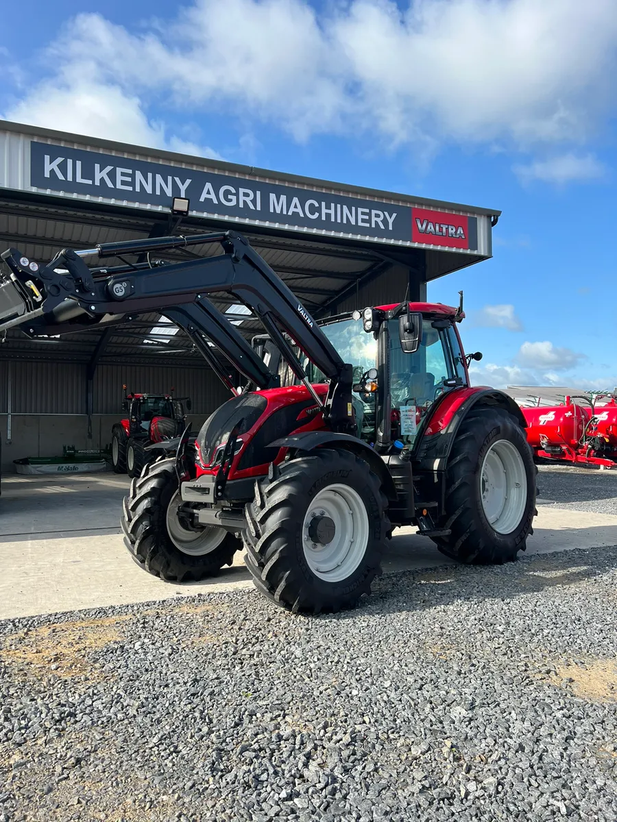 New Valtra N155A c/w Loader, 155hp - Image 3