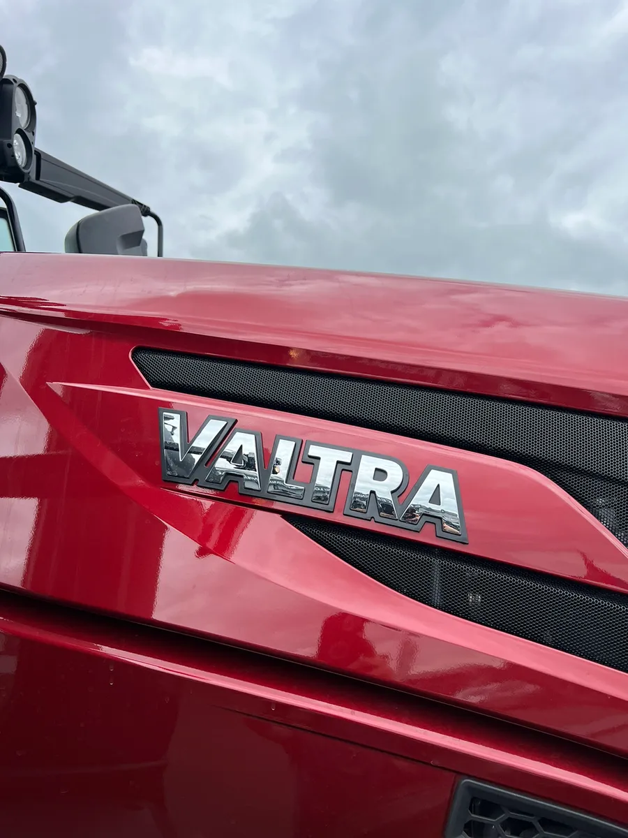 New Valtra N155A c/w Loader, 155hp - Image 4