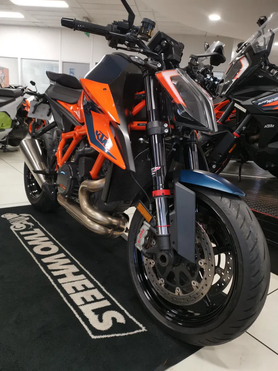 KTM 1290 SUPERDUKE R - Image 3