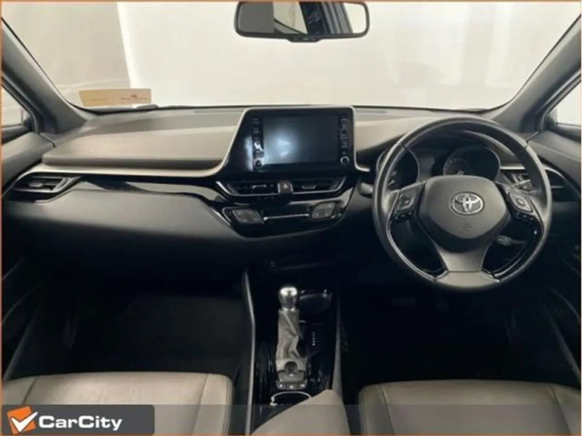 Toyota C-HR 1.8 Hybrid SOL 4DR Auto - Image 2