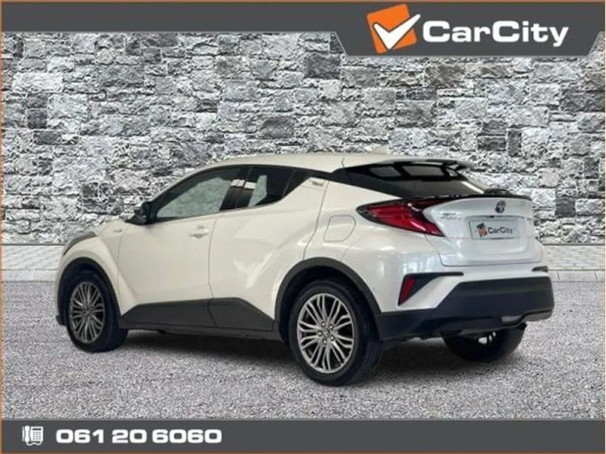 Toyota C-HR 1.8 Hybrid SOL 4DR Auto - Image 3