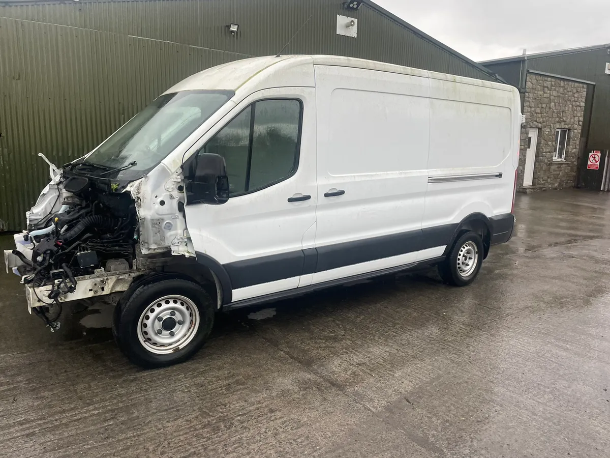 2016 Ford transit 2.2 fwd for dismantling