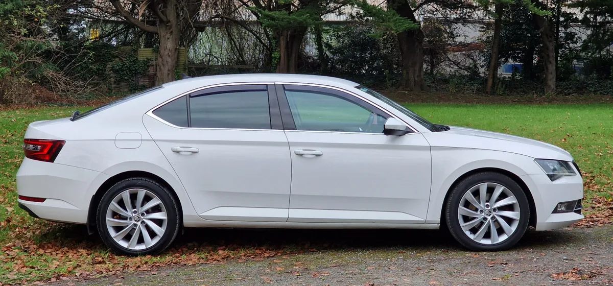 Skoda Superb 2018 2.0 TDI AUTOMATIC EXECUTIVE - Image 3