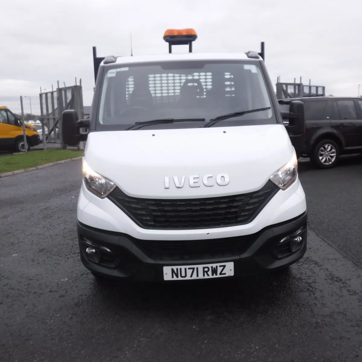 Iveco Daily 2021 35-140 11ft dropside tipper . - Image 3