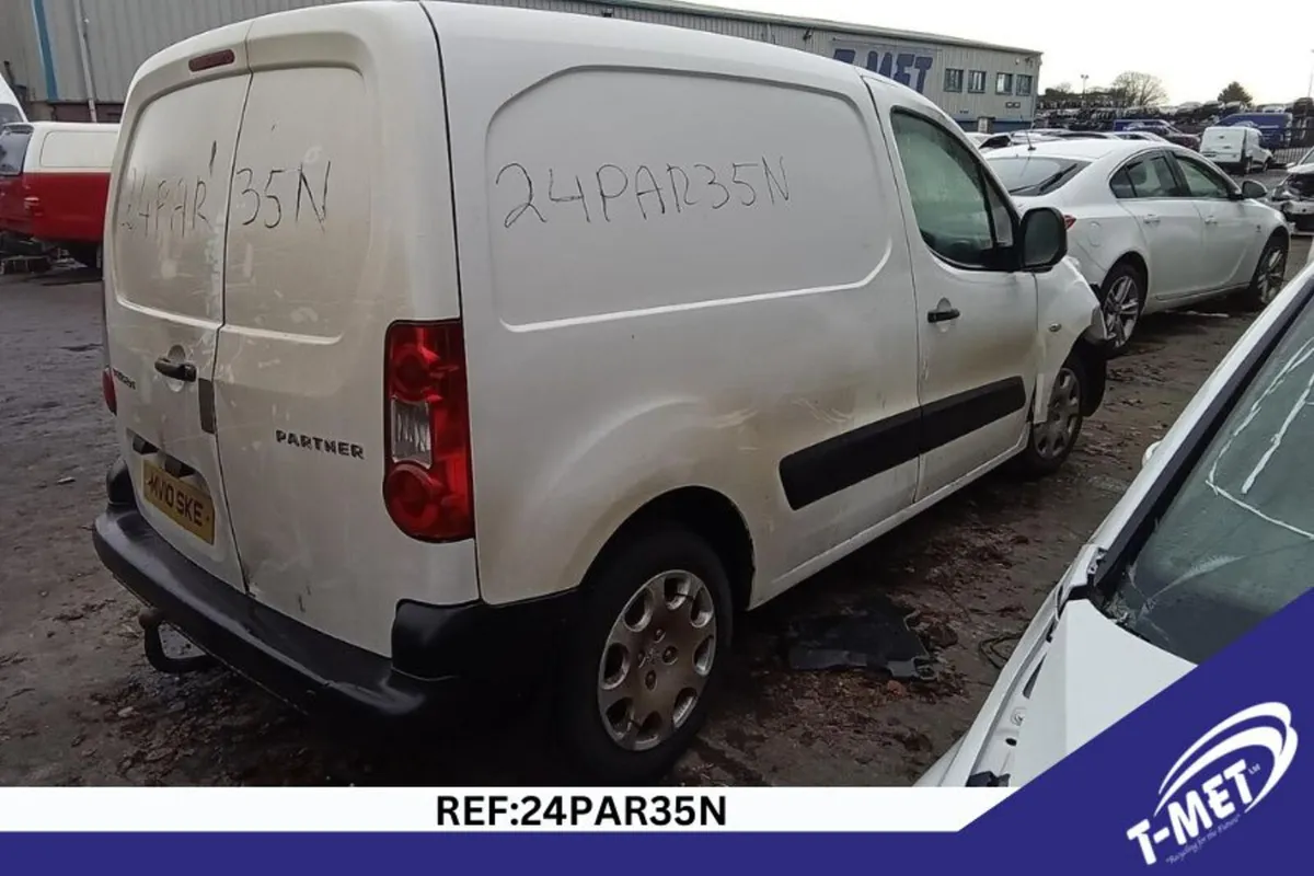 2010 PEUGEOT PARTNER BREAKING FOR PARTS - Image 1
