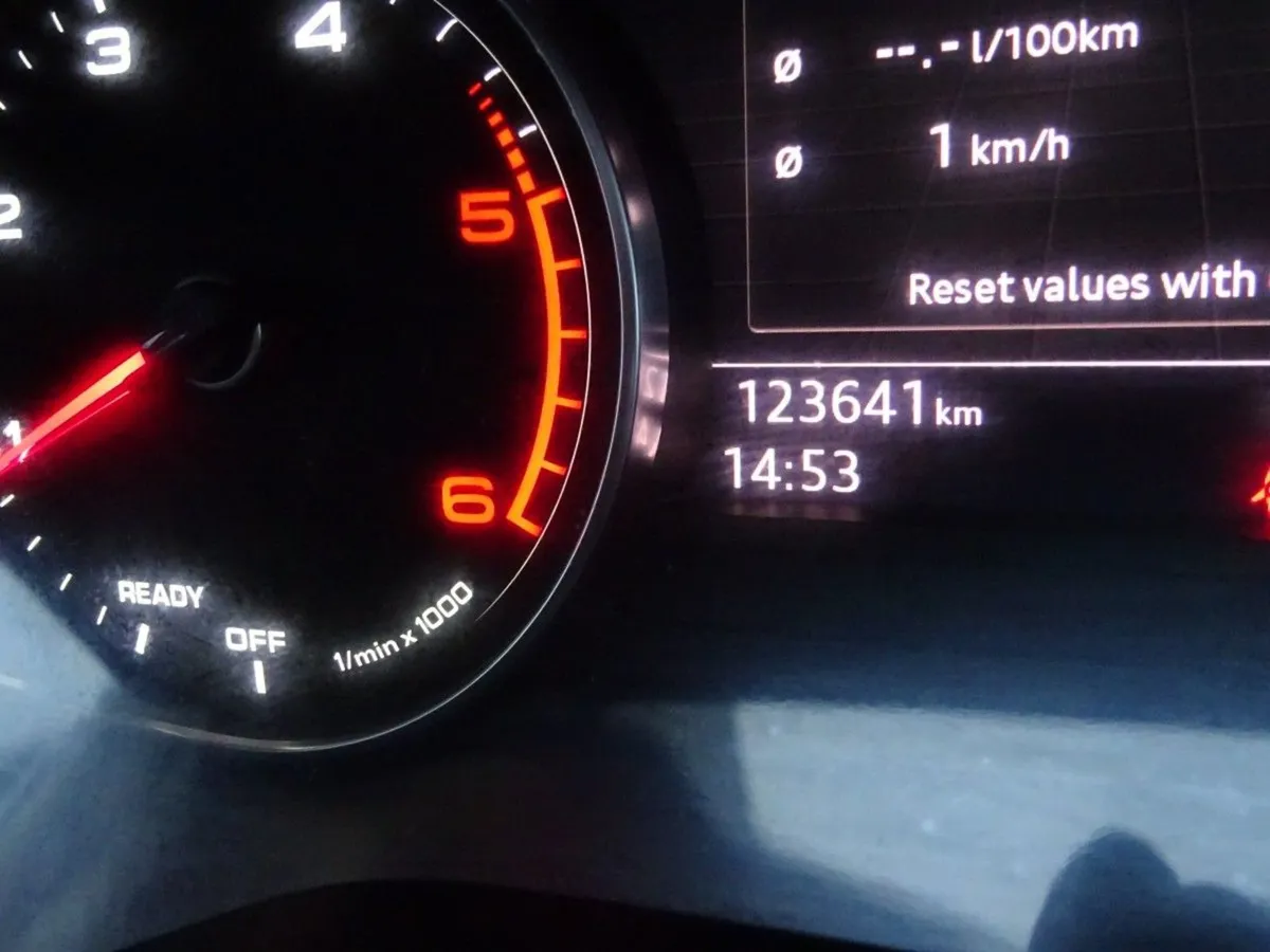 Audi A4 2.0tdi 150HP SE Ultra 123 641 Km s - Image 2