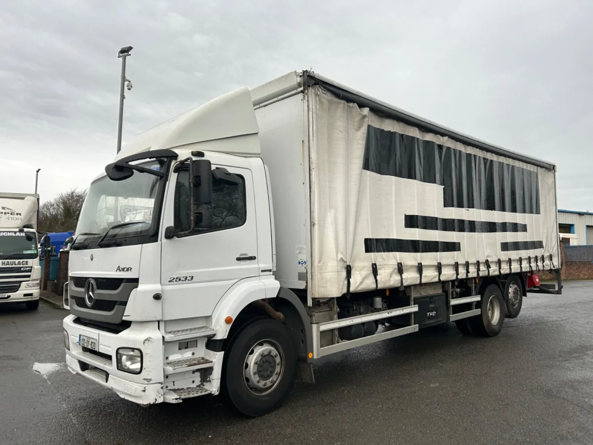 2013 Mercedes axor 2533 6x2 curtainsider - Image 1