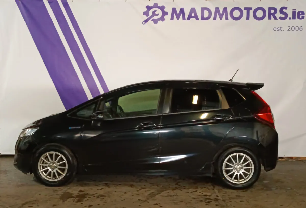 151 Honda Fit 1.5 GP5 Self Charging Petrol Hybrid - Image 4