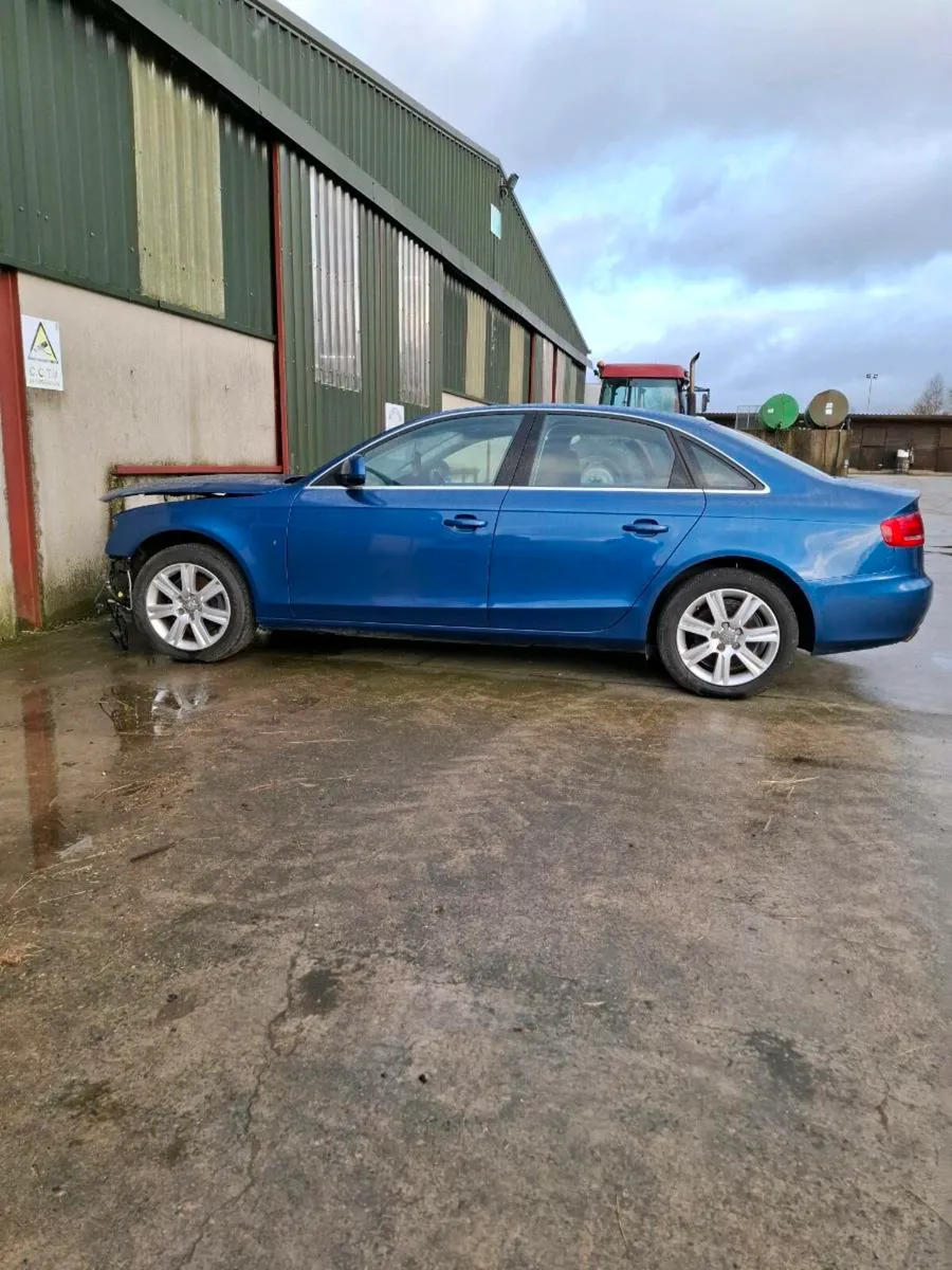 Audi A4 b8 for parts - Image 3