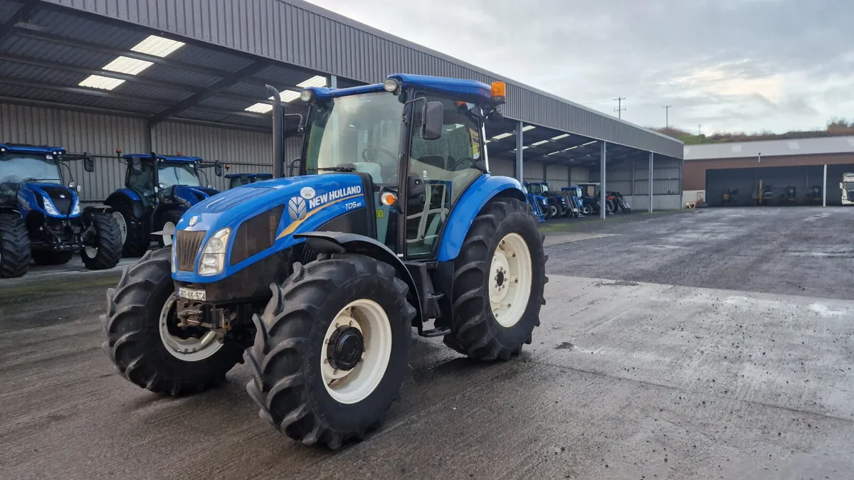 New Holland TD5.85 - Image 1