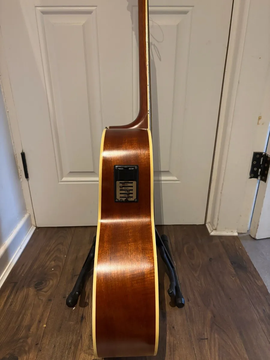 Tanglewood  SJ 5 - NS with hard case - Image 4