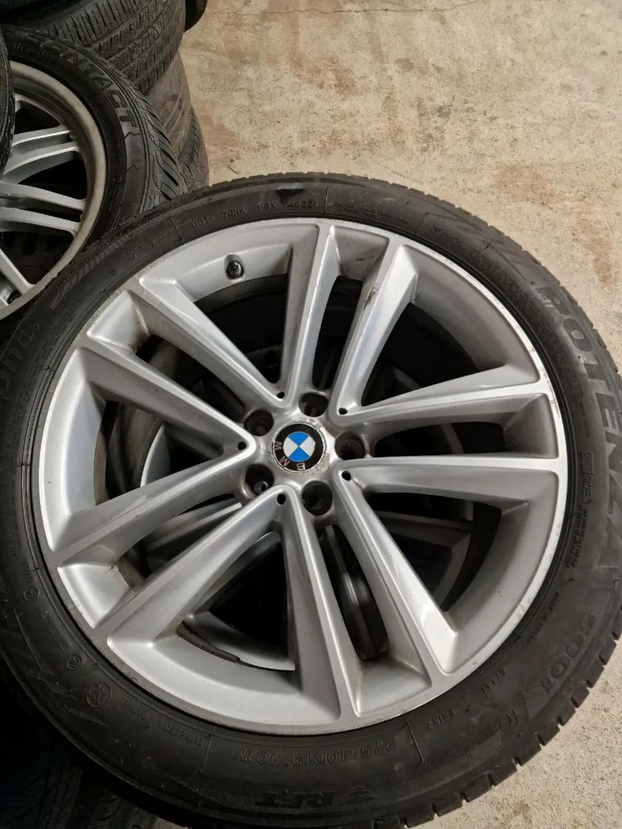 Genuine bmw 19" alloys - Image 1