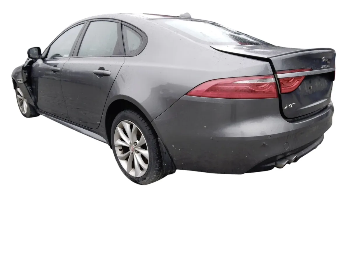 2016 JAGUAR XF Breaking/Dismantling - Image 4