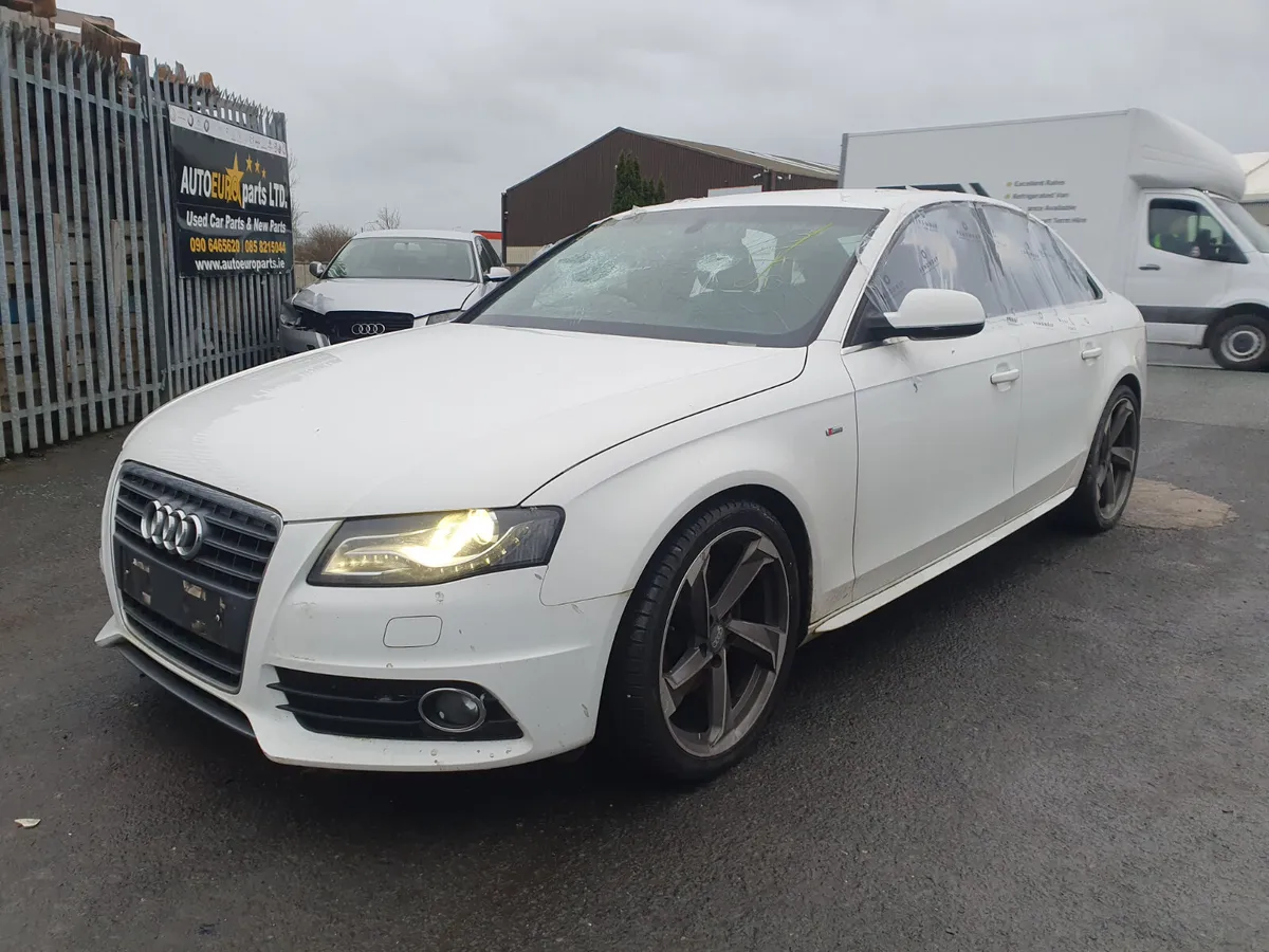 11 AUDI A4  S LINE 2.0 TDI (CAH) FOR BREAKING - Image 1