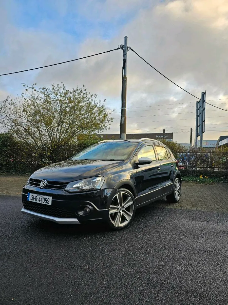 Volkwagen Polo Cross Automatic 2013 - Image 2